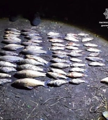На Дніпропетровщині виявили порушників, які ловили рибу в нерест сітками