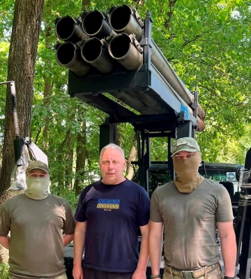 Керівництво Рівненської облради купило для військових реактивну систему залпового вогню