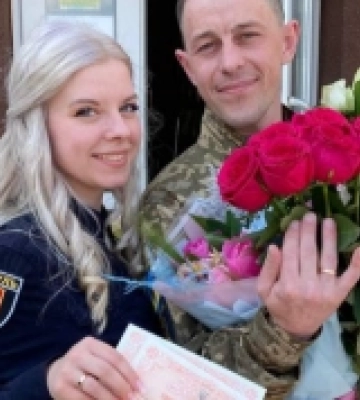 Військовий з Волині, який був у російському полоні 340 днів, одружився. ФОТО