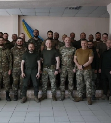 Сирський відвідав позиції ЗСУ на Бахмутському напрямку