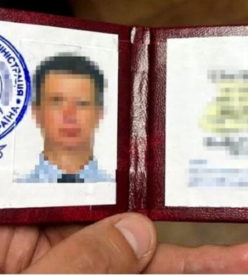Посадовця Херсонської ОВА викрили у роботі на росіян