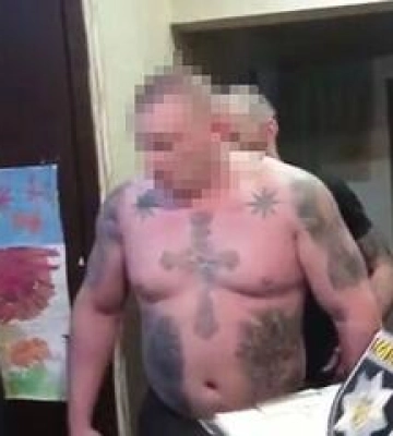 Шахрайство та вимагання з погрозами фізичної розправи: полтавські поліцейські затримали членів злочинного угруповання на чолі&amp;hellip;
