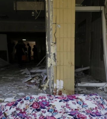 У справі про загибель людей біля укриття в Києві суд відправив трьох посадовців під домашній арешт, охоронець під вартою