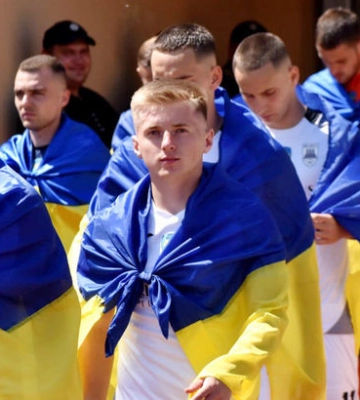 Маріуполь у першому матчі плей-оф грає внічию з Хустом