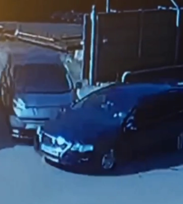 У Луцьку – аварія: Renault не пропустив Volkswagen (відео)