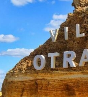 На пляжі &quot;Отрада&quot; в Одесі виявили забруднення води нафтопродуктами