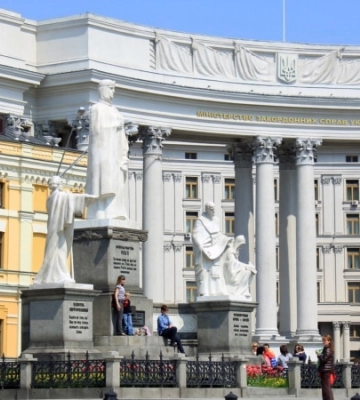 Київ висловив Будапешту демарш через мапу України без Криму ­– МЗС