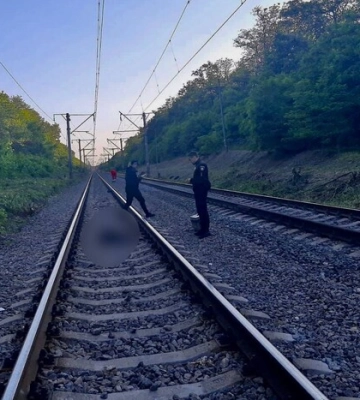 У Броварах 19-річна дівчина загинула під колесами електрички