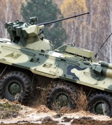 Російський БТР врізався у цивільний мікроавтобус поблизу Мелітополя, є загиблий