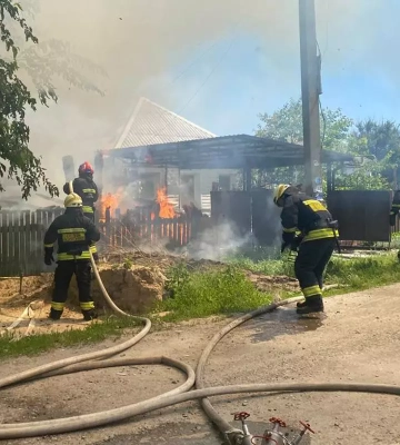 В Днепре произошел масштабный пожар в частном секторе