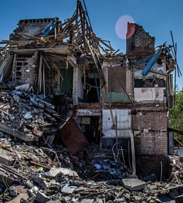 Обстріл будинку у Підгородньому російські командири видали за ураження військового об`єкту