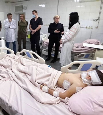 Множинні травми та переломи: з&#039;явилися дані про стан дітей, що постраждали від удару РФ по Дніпропетровщині. Фото