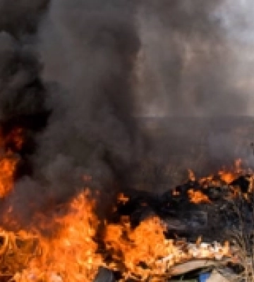 У Вараші горить місцеве сміттєзвалище ВІДЕО