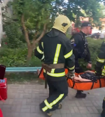 У Сумах під час пожежі у п’ятиповерхівці врятували двох людей