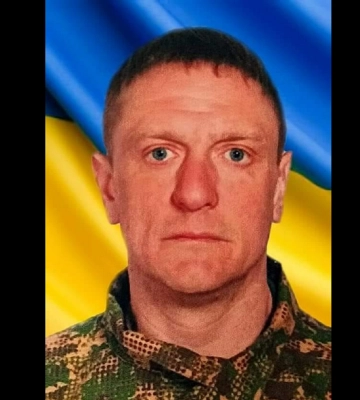 Єдина донечка втратила батька. Чорна звістка надійшла з фронту до Дніпропетровщини