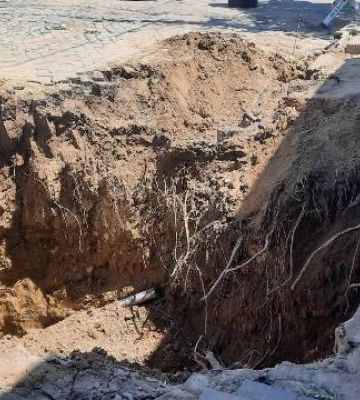 В центрі містечка на Одещині провалився ґрунт