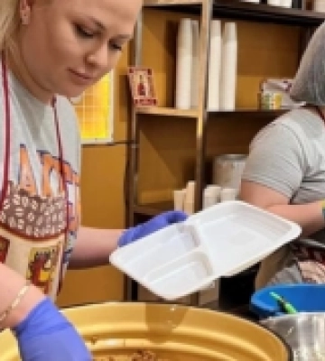 Центр Святого Мартіна з Фастова відкрив у Херсоні соціальну кухню для мешканців
