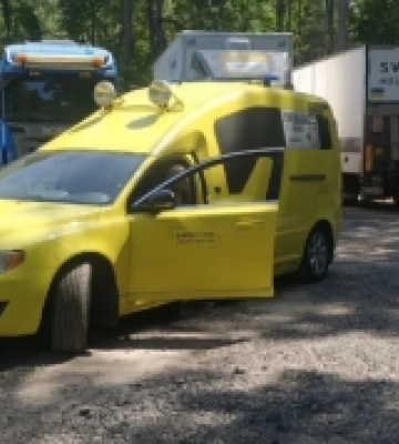 Шведські благодійники на Волині передали допомогу військовим