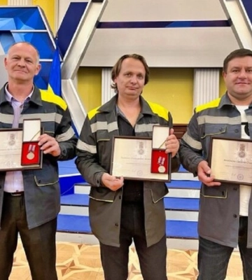 Енергетики ДТЕК отримали відзнаку президента за ліквідацію наслідків масованих ракетних ударів