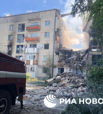В захваченной армией РФ Кременной обстрелом разрушен жилой многоєтажный дом