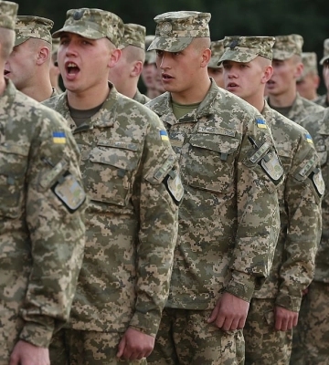 В Україні роботодавцям дозволили не виплачувати середню зарплату мобілізованим працівникам