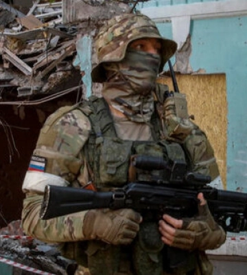 П’яні окупанти розважалися в Маріуполі стріляниною з автоматів