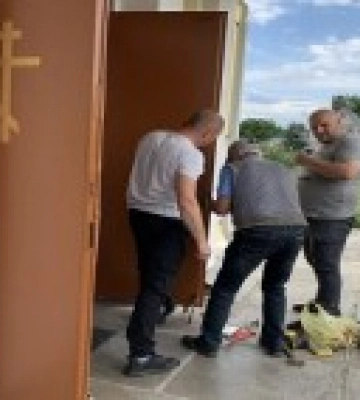 На Київщині активісти ПЦУ захопили храм УПЦ