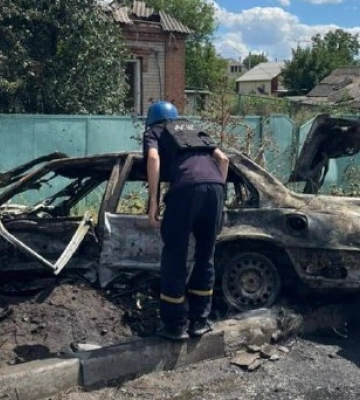 Окупанти обстріляли Слов&#039;янськ: поранені мирні мешканці, під завалами будівель залишаються люди
