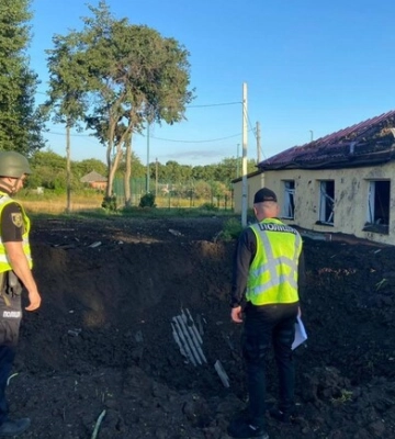 Росіяни вночі обстріляли школу у Чугуєві