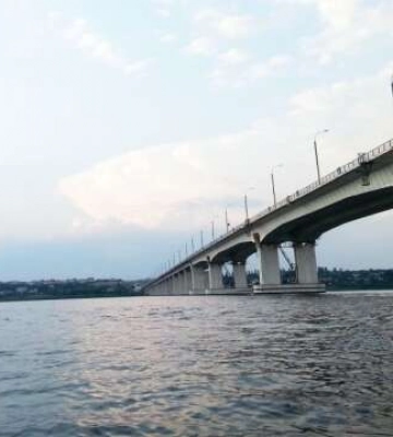 Підрив Антонівського мосту: окупанти можуть залишитись без шляхів для відступу