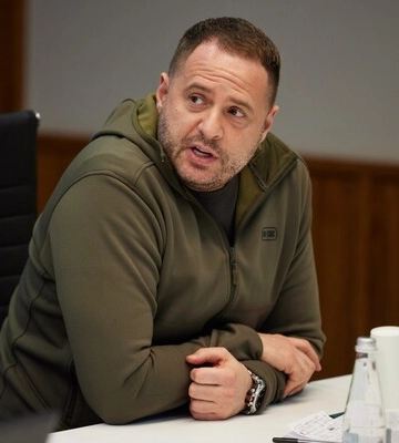 В ОП уточнили посаду Арестовича і назвали кількість радників Єрмака В ОП уточнили посаду Арестовича і назвали кількість радників Єрмака