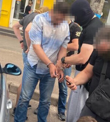 Затримано коригувальника ракетних ударів по аеропорту Кривого Рогу