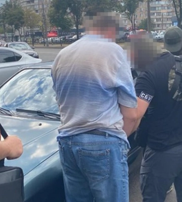Корректировал ракетные удары по аэропорту Кривого Рога: СБУ задержала чиновника
