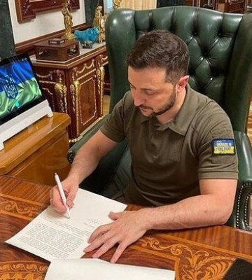 Указ президента про позбавлення громадянства Коломойського та Ко є, але засекречений – джерело ZN.UA в ОПУ