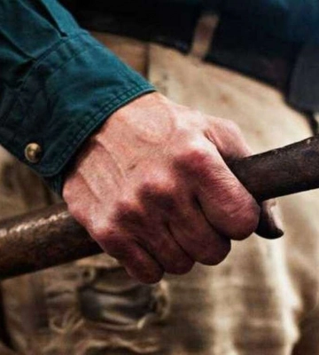 У Дніпрі чоловік забив сусіда молотком та здався поліції