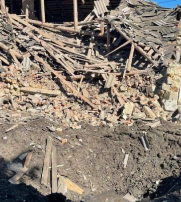 На Сумщині окупанти обстрілами зруйнували школу