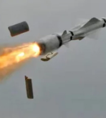 Росіяни з району Каспійського моря випустили по Україні шість ракет: чотири збила ППО, дві влучили по Черкащині