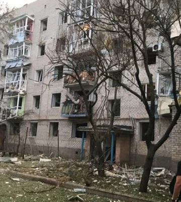 Били касетними боєприпасами: окупанти обстріляли житлові квартали Слов’янська