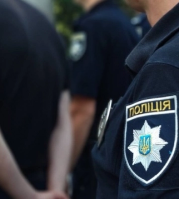 Затримано підозрюваного в розбещенні неповнолітніх, який розпочав стрілянину та вбив патрульну у Чернівцях, - Клименко. ФОТО