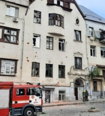 Окупанти з &quot;Гіацинта-Б&quot; завдали удару по Харкову: фото та відео наслідків
