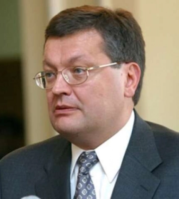 «Харьковские соглашения». ГБР объявило подозрение двум экс-министрам