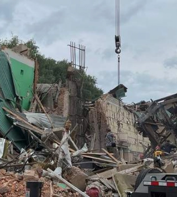У Чугуєві під завалами Будинку культури виявили тіло жінки