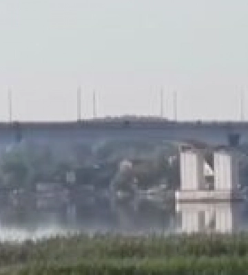 Оккупанты показали Антоновский мост в Херсоне якобы после ударов ВСУ — видео