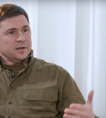 Третього попередження може не бути: в Офісі президента закликали РФ забиратися з Херсона після удару по Антонівському мосту