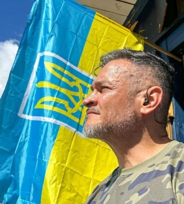 &quot;Хочется, чтобы ты всегда была рядом&quot;: Эктор Хименес-Браво опубликовал фотографию с возлюбленной