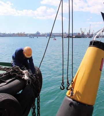 У Чорному морі відновлено роботу українських портів