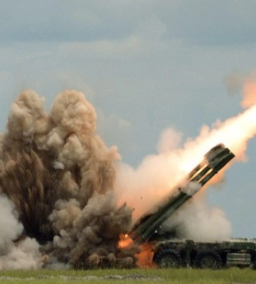 У Запоріжжі чули вибухи: росіяни відкрили вогонь із РСЗВ по населеними пунктами на лінії зіткнення