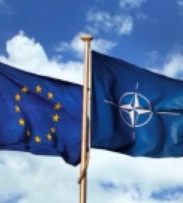 Понад 80% українців підтримують вступ до ЄС, а 71% - вступ до НАТО, - опитування Київського інституту соціології