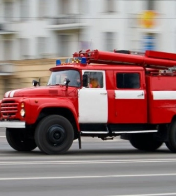 Київ отримав від Німеччини та Польщі партію пожежних машин та карет швидкої допомоги