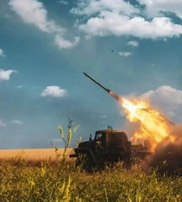 В окупованій Новій Каховці чутно вибухи